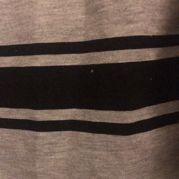 Black and Grey Split “Hockey Stripe” Long-Sleeve Shirt - Size Small - Picture 5 of 6